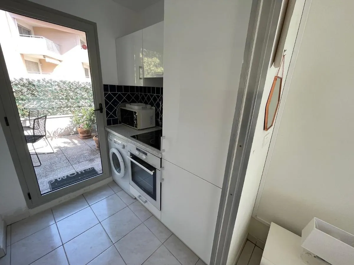 Apartment Le Ponteil Plage Antibes France
